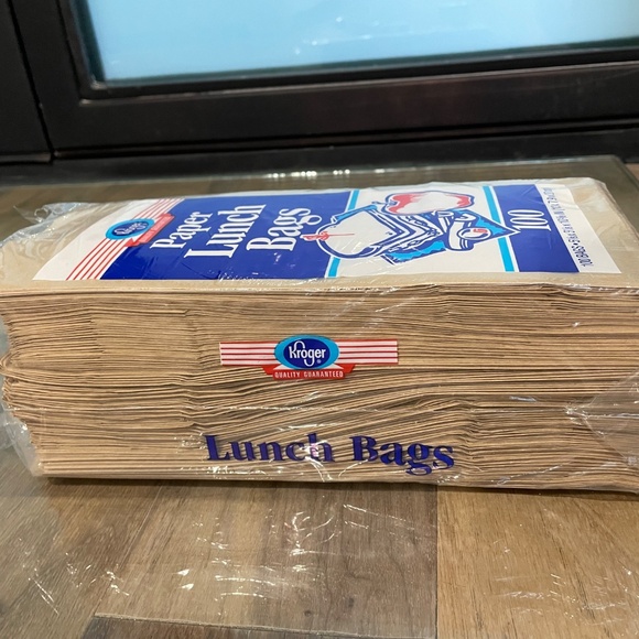 New Paper Lunch Bags - Picture 3 of 4